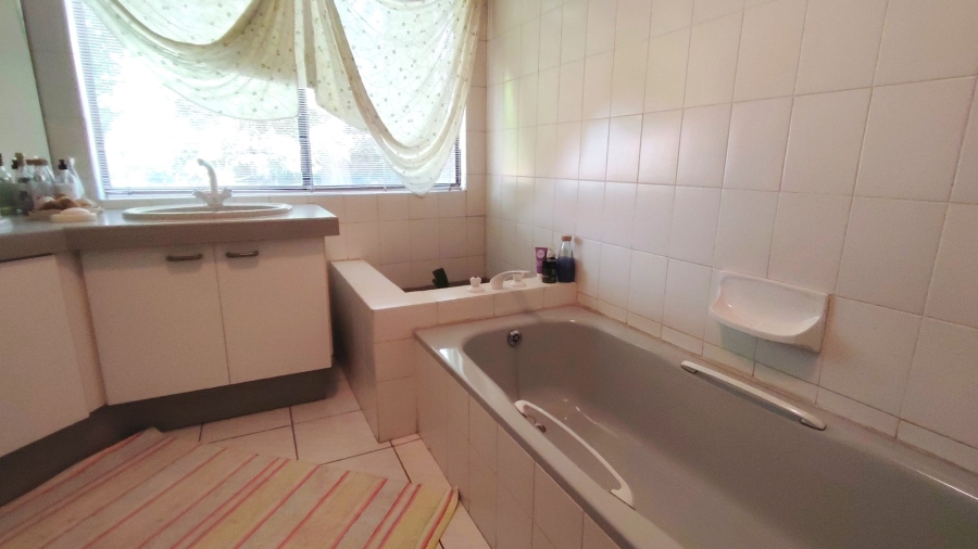 3 Bedroom Property for Sale in Vanderbijlpark SE 3 Gauteng