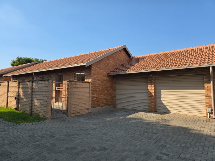 3 Bedroom Property for Sale in Willow Park Manor Gauteng