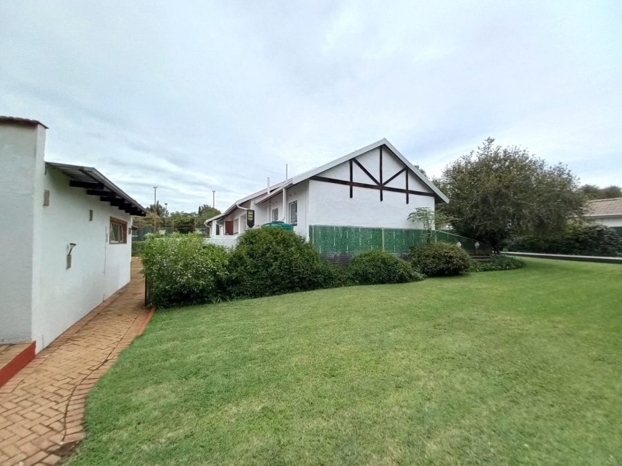 3 Bedroom Property for Sale in Eastleigh Ridge Gauteng
