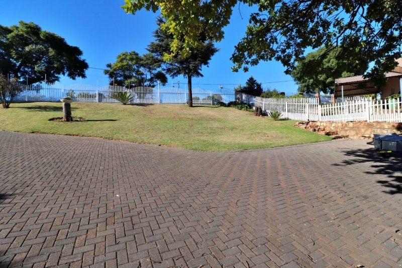  Bedroom Property for Sale in Sunnyridge Gauteng