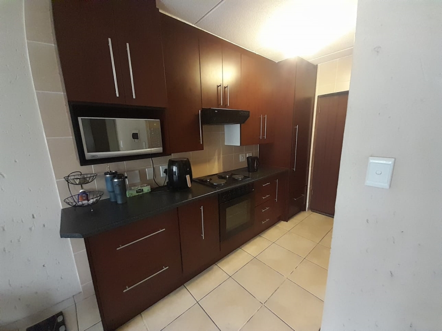 2 Bedroom Property for Sale in Ormonde View Gauteng