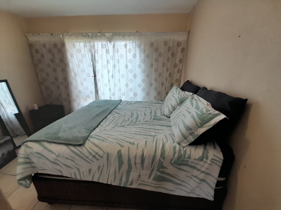 2 Bedroom Property for Sale in Ormonde View Gauteng