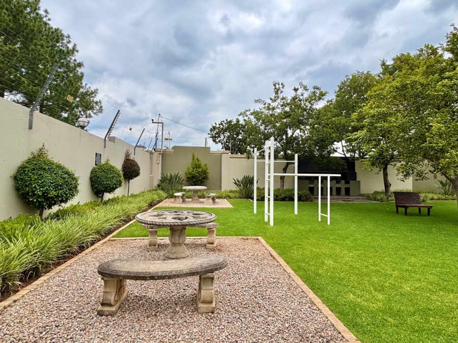 2 Bedroom Property for Sale in Fourways Gauteng