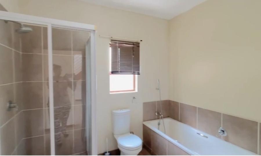 2 Bedroom Property for Sale in Fourways Gauteng