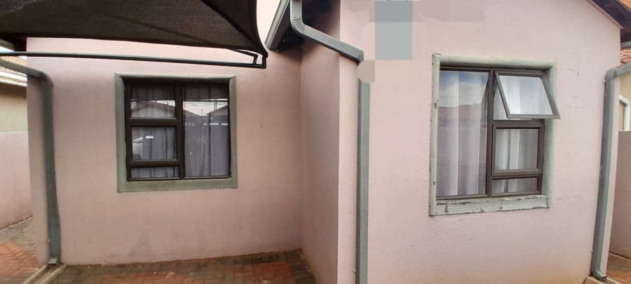 3 Bedroom Property for Sale in Windmill Park Gauteng
