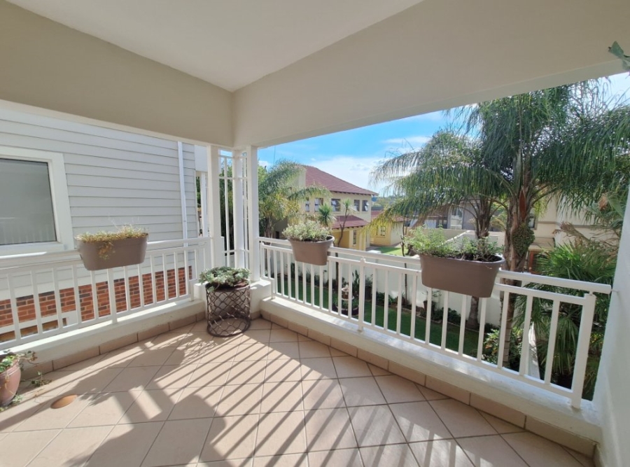 2 Bedroom Property for Sale in Greenstone Hill Gauteng