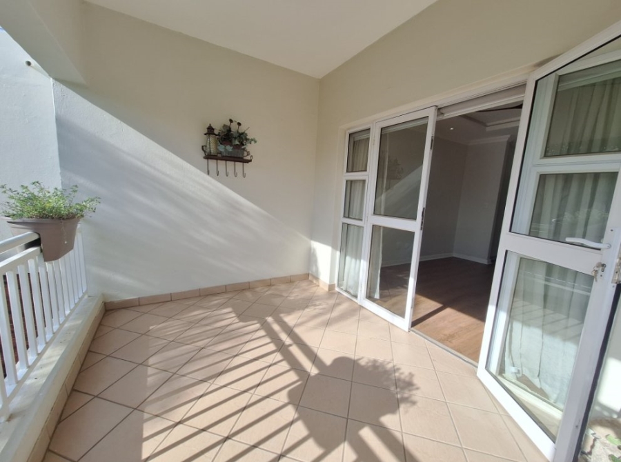 2 Bedroom Property for Sale in Greenstone Hill Gauteng