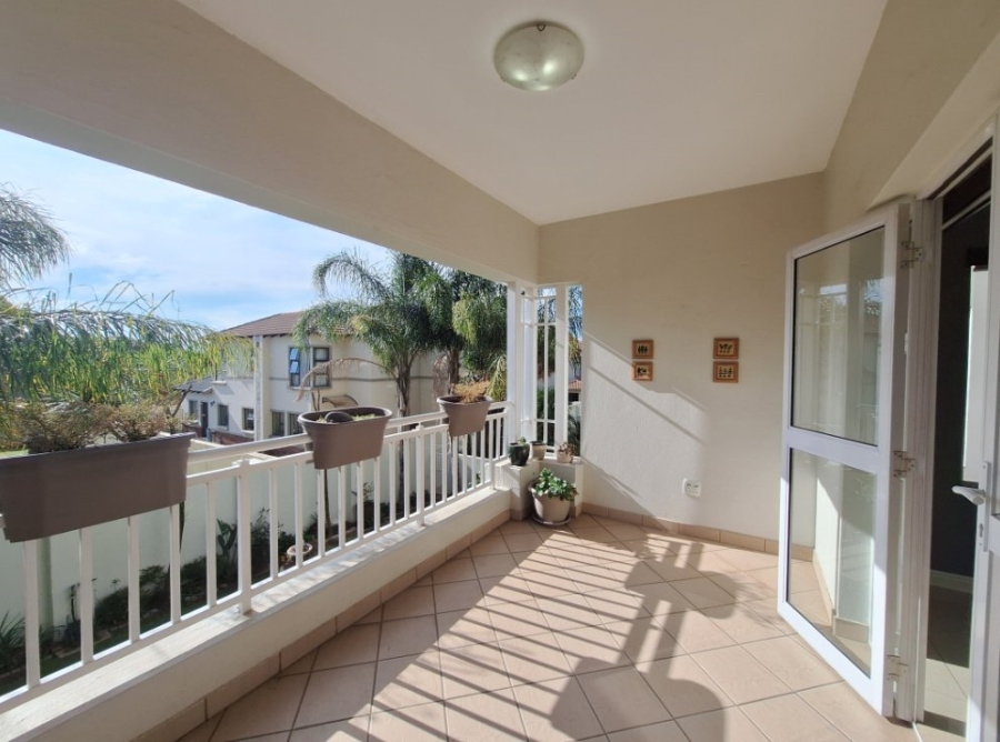 2 Bedroom Property for Sale in Greenstone Hill Gauteng