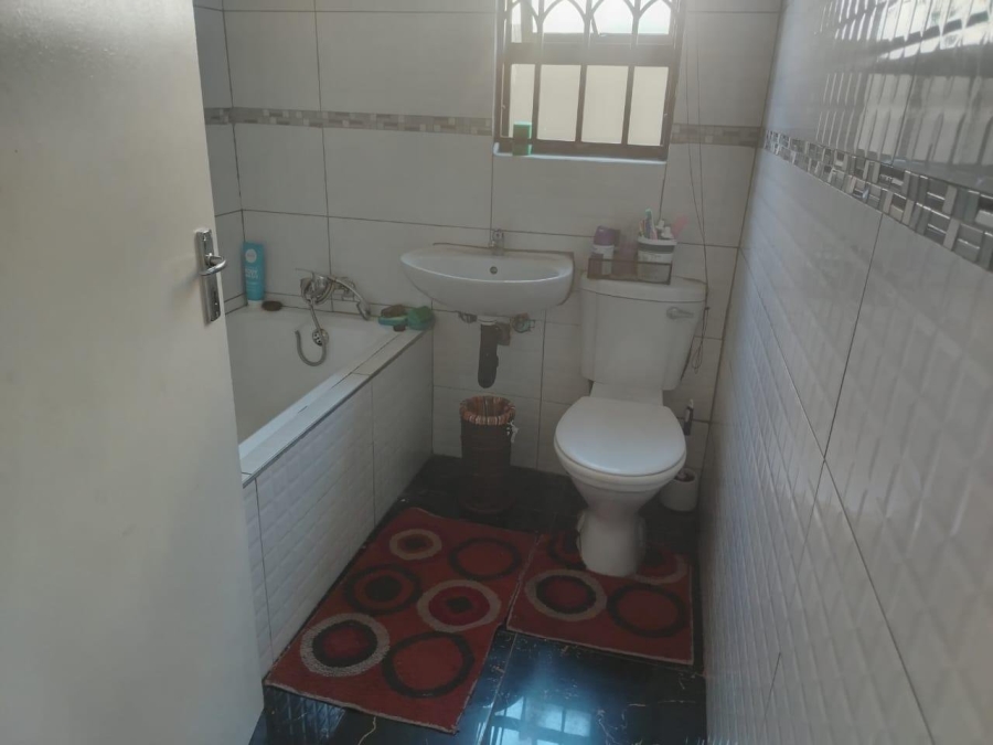 3 Bedroom Property for Sale in Windmill Park Gauteng