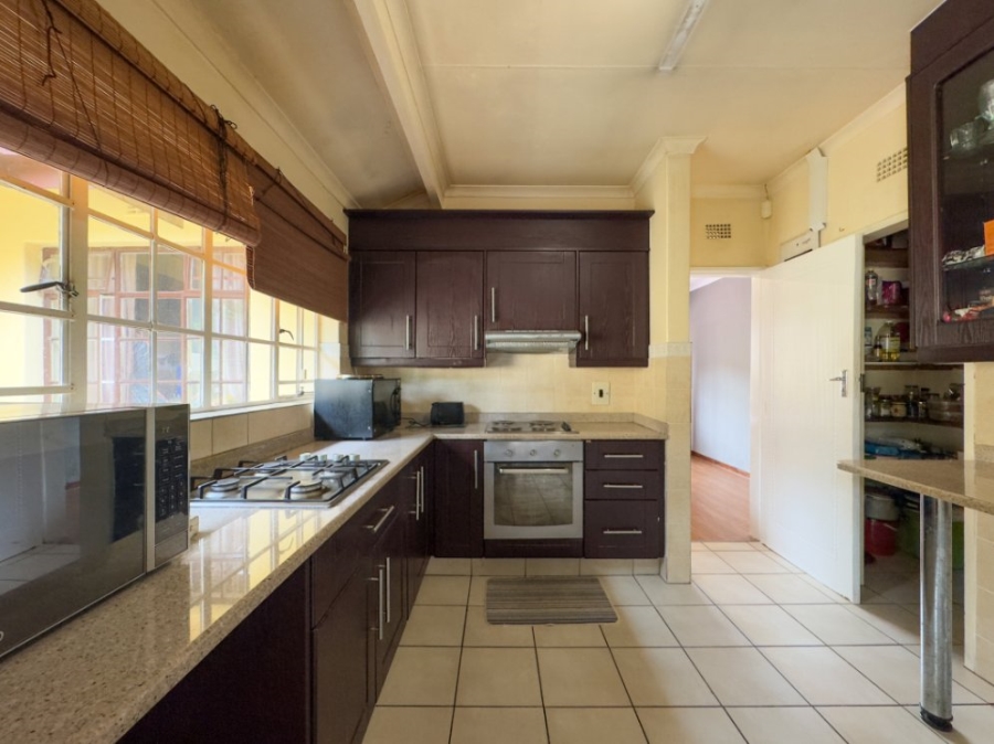 4 Bedroom Property for Sale in Whitney Gardens Gauteng