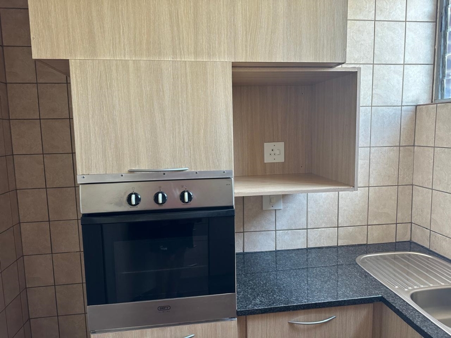 To Let 3 Bedroom Property for Rent in Groenkloof Gauteng