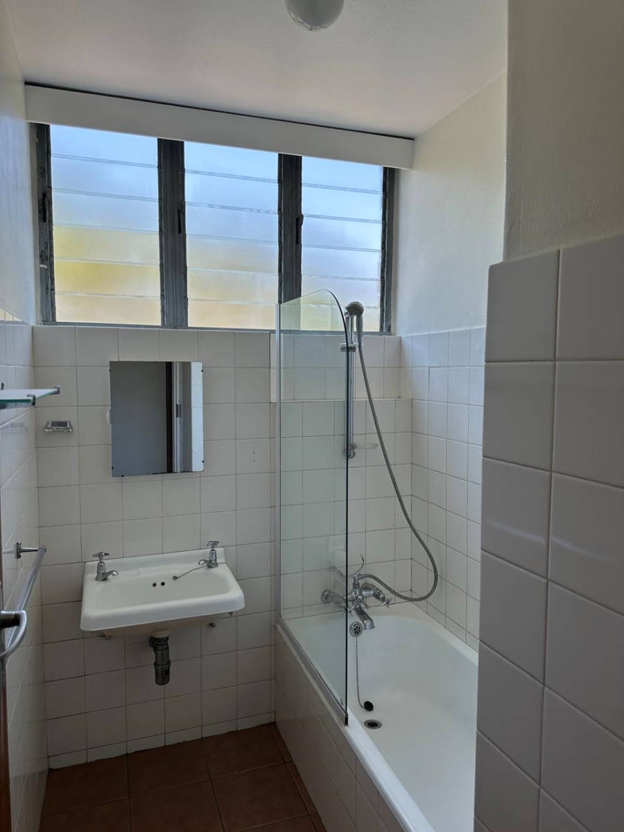 To Let 3 Bedroom Property for Rent in Groenkloof Gauteng