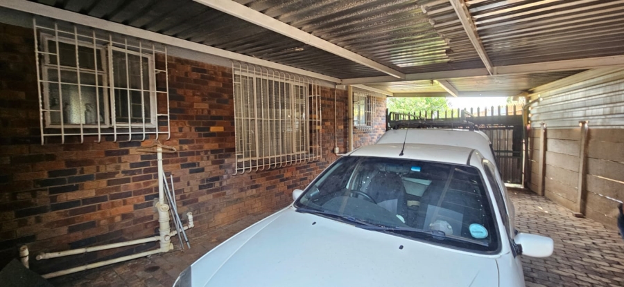 4 Bedroom Property for Sale in Ferryvale Gauteng