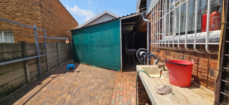 4 Bedroom Property for Sale in Ferryvale Gauteng