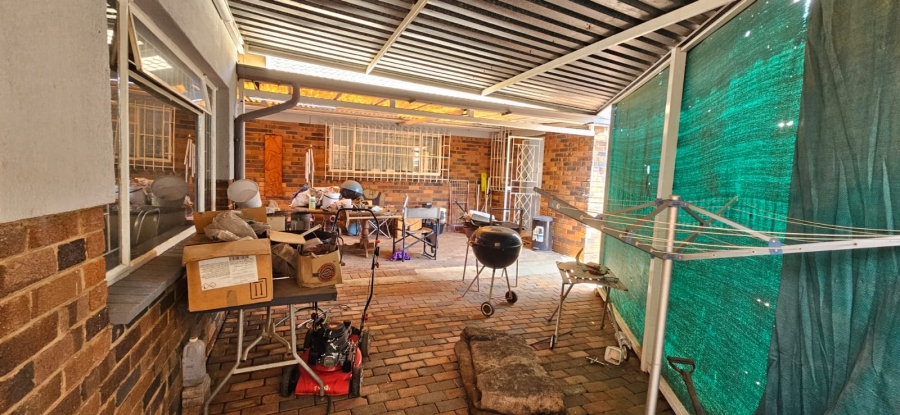 4 Bedroom Property for Sale in Ferryvale Gauteng