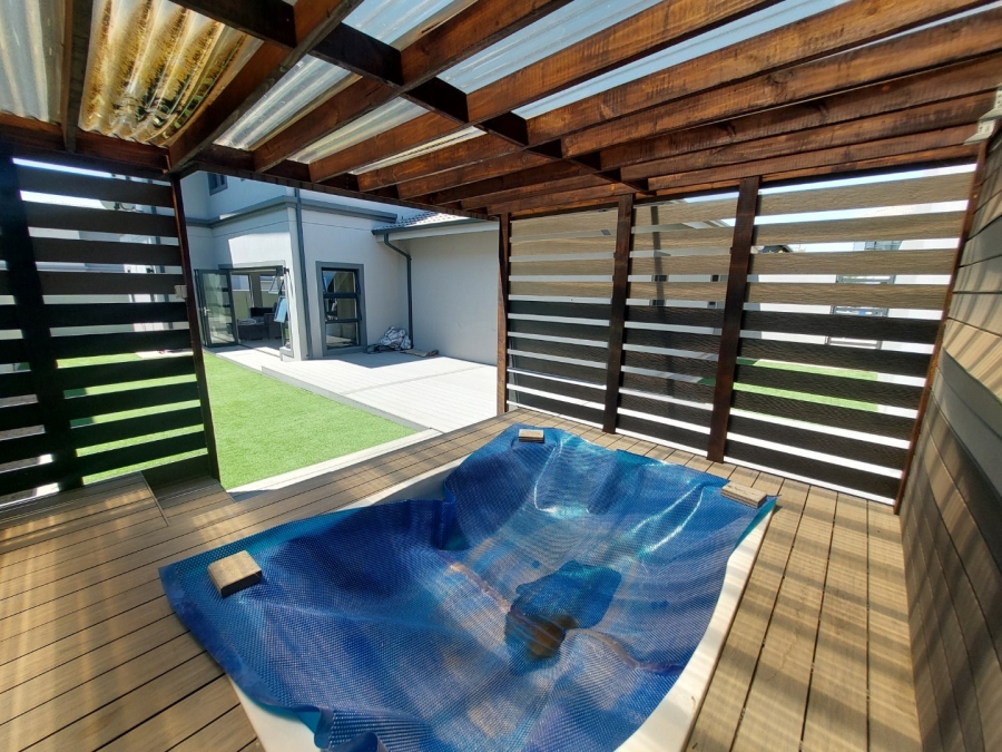 To Let 3 Bedroom Property for Rent in Olivedale Gauteng