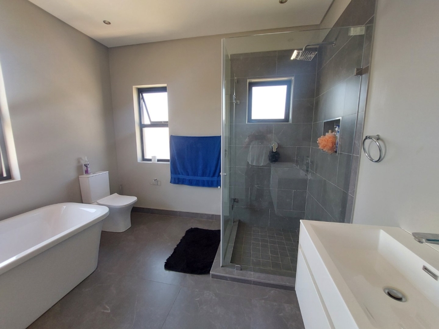 To Let 3 Bedroom Property for Rent in Olivedale Gauteng