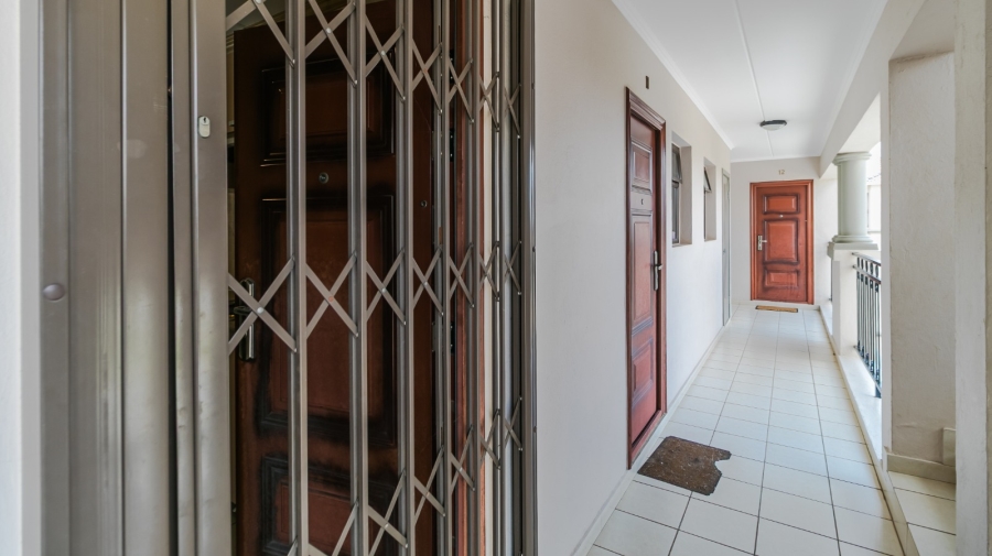 2 Bedroom Property for Sale in Noordwyk Gauteng
