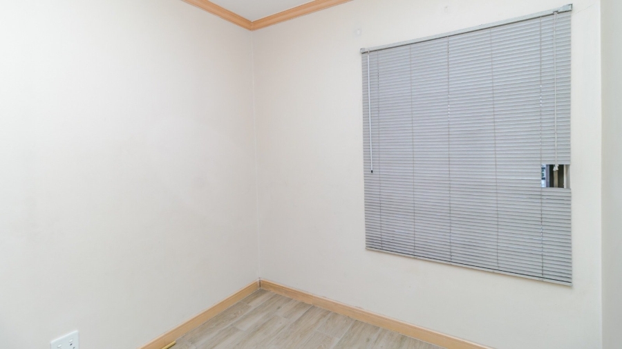 2 Bedroom Property for Sale in Noordwyk Gauteng