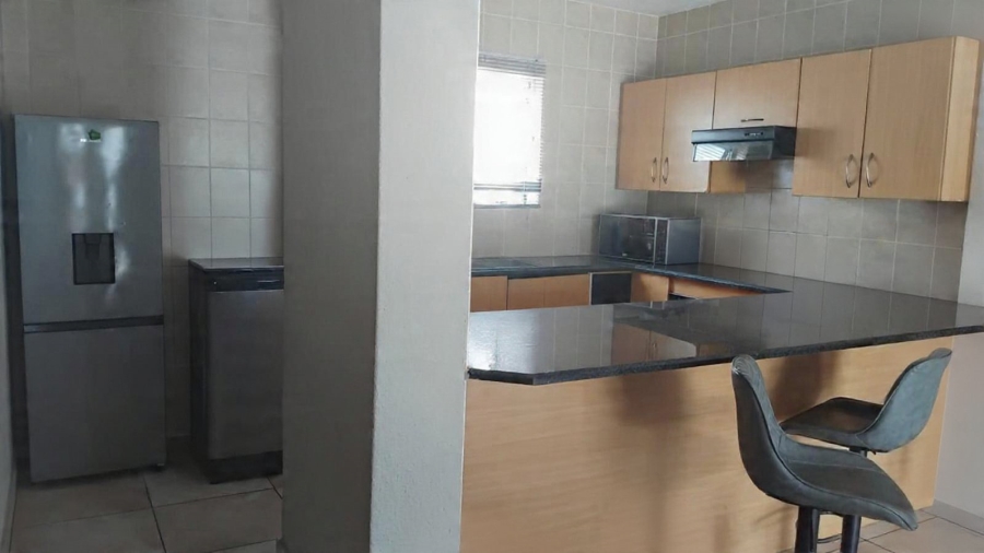 To Let 2 Bedroom Property for Rent in Klipfontein Gauteng