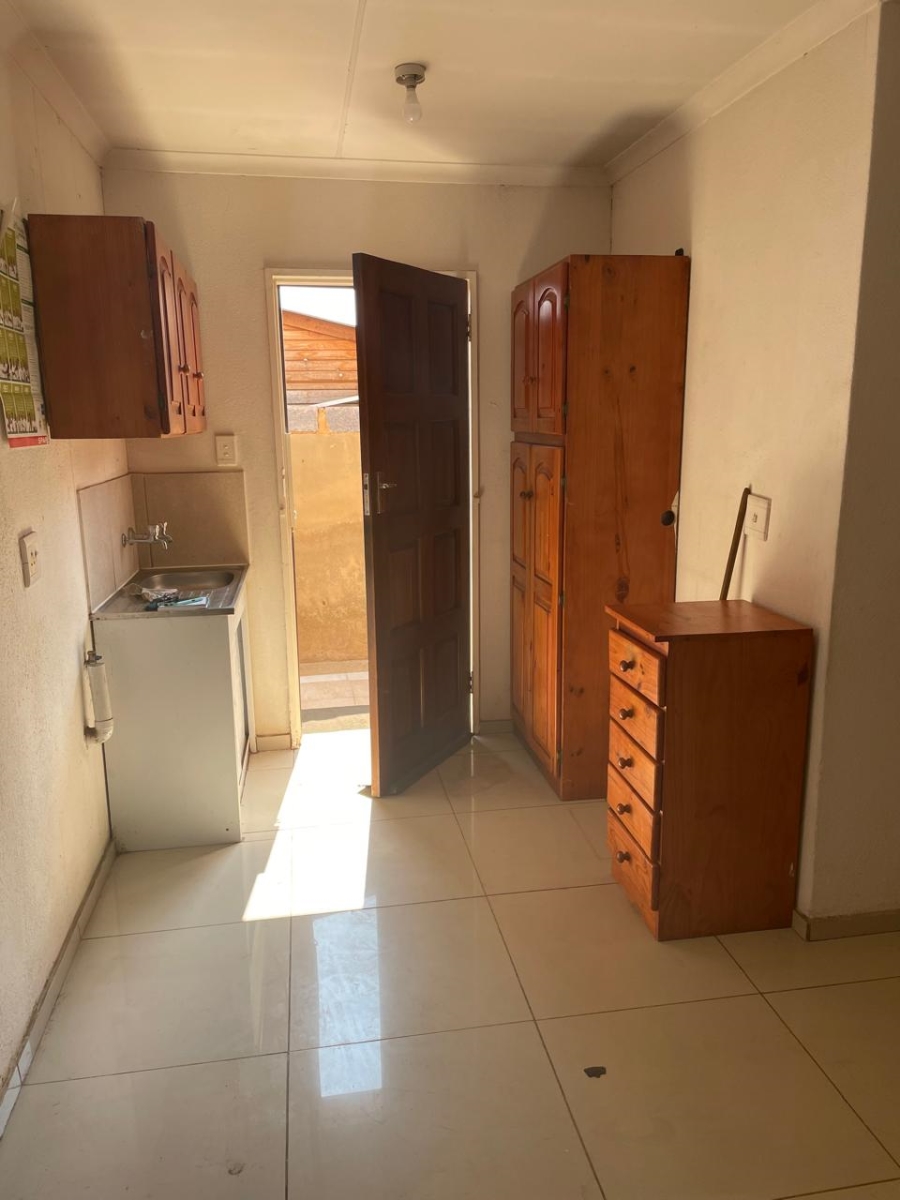To Let 2 Bedroom Property for Rent in Windmill Park Gauteng