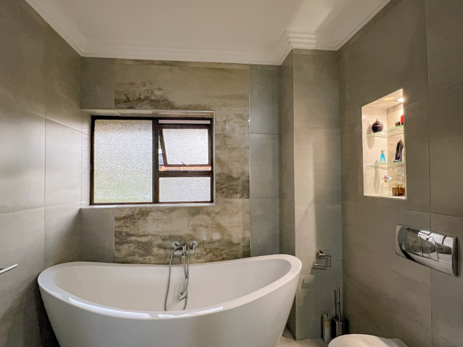 To Let 3 Bedroom Property for Rent in Bedfordview Gauteng