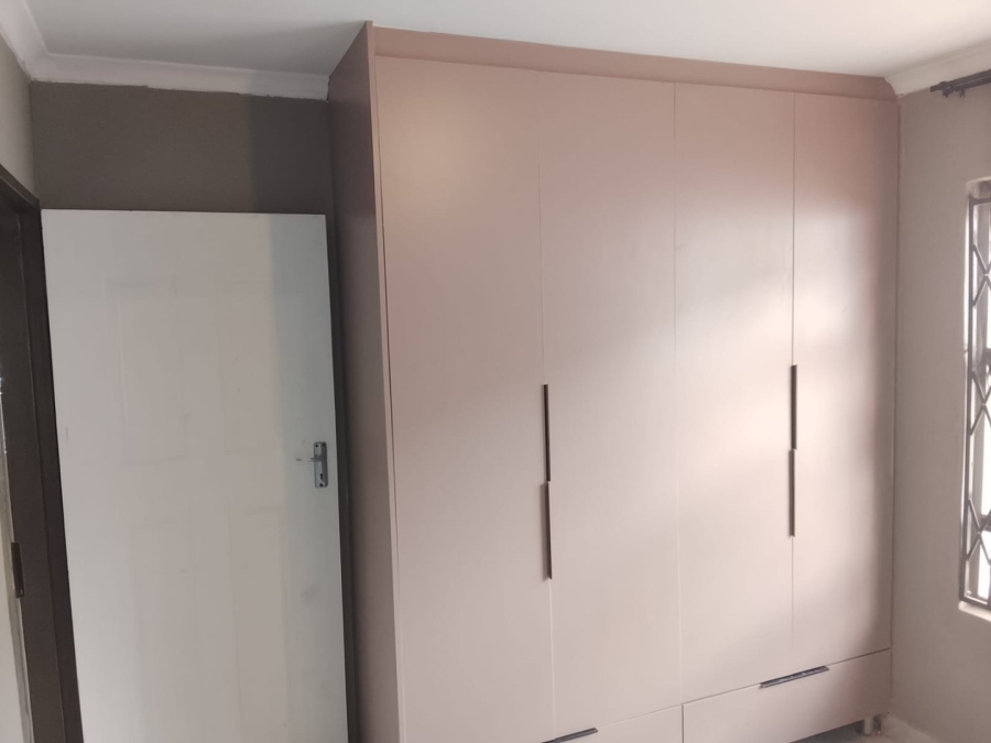 To Let 2 Bedroom Property for Rent in Protea Glen Gauteng