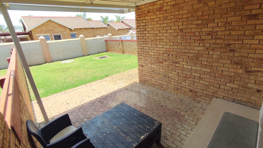 2 Bedroom Property for Sale in Heuwelsig Estate Gauteng