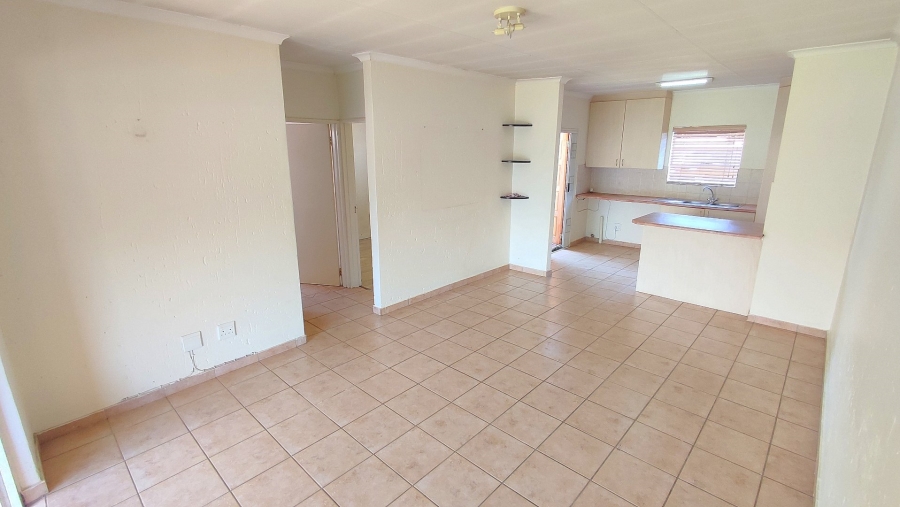 2 Bedroom Property for Sale in Heuwelsig Estate Gauteng