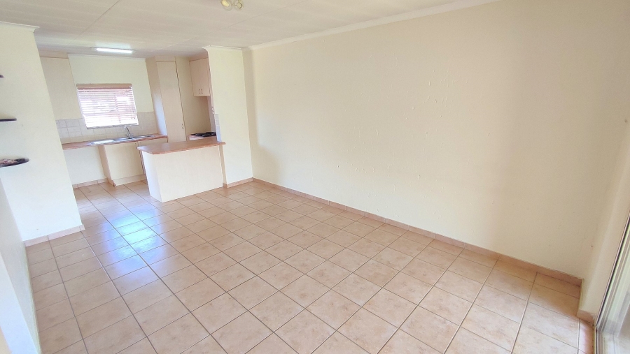2 Bedroom Property for Sale in Heuwelsig Estate Gauteng