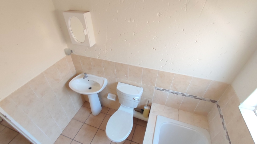 2 Bedroom Property for Sale in Heuwelsig Estate Gauteng