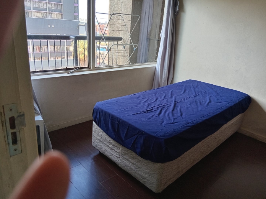 To Let 1 Bedroom Property for Rent in Braamfontein Gauteng