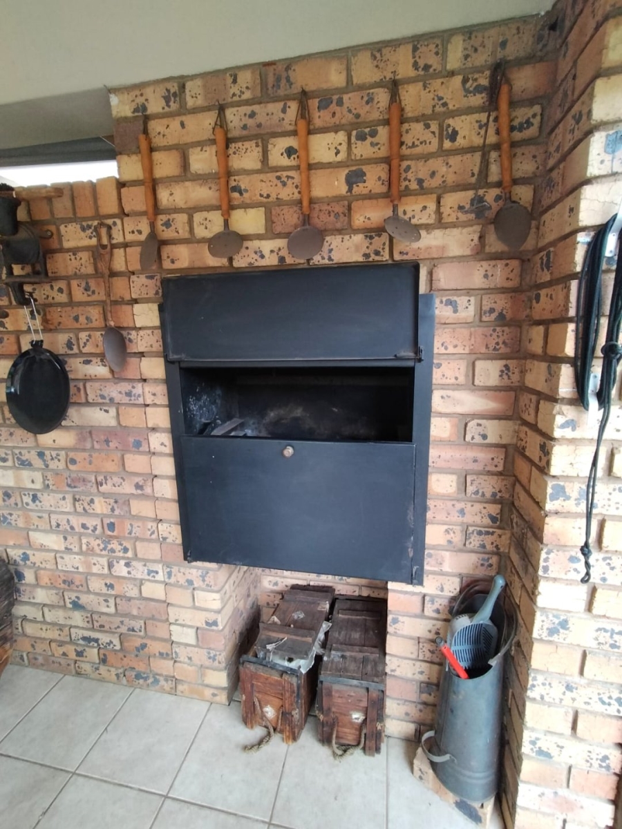 2 Bedroom Property for Sale in Annlin Gauteng