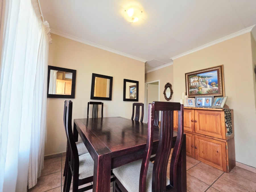 2 Bedroom Property for Sale in Equestria Gauteng