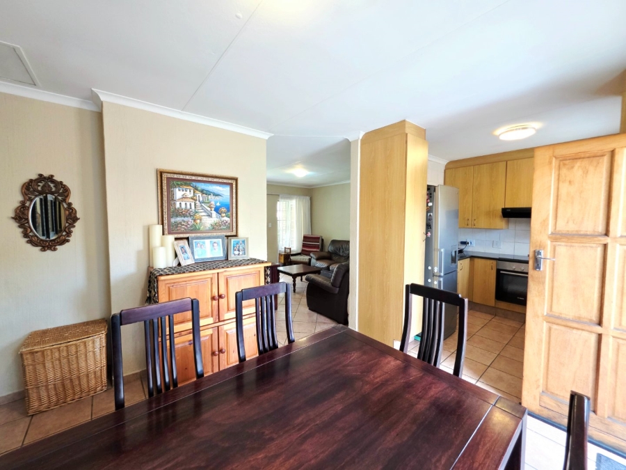 2 Bedroom Property for Sale in Equestria Gauteng