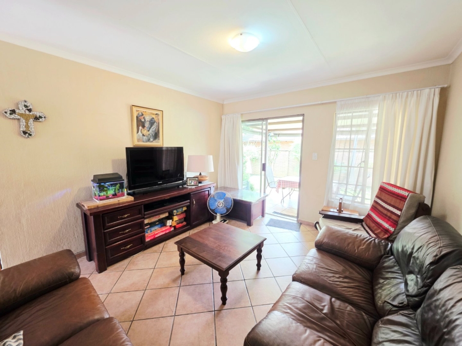 2 Bedroom Property for Sale in Equestria Gauteng