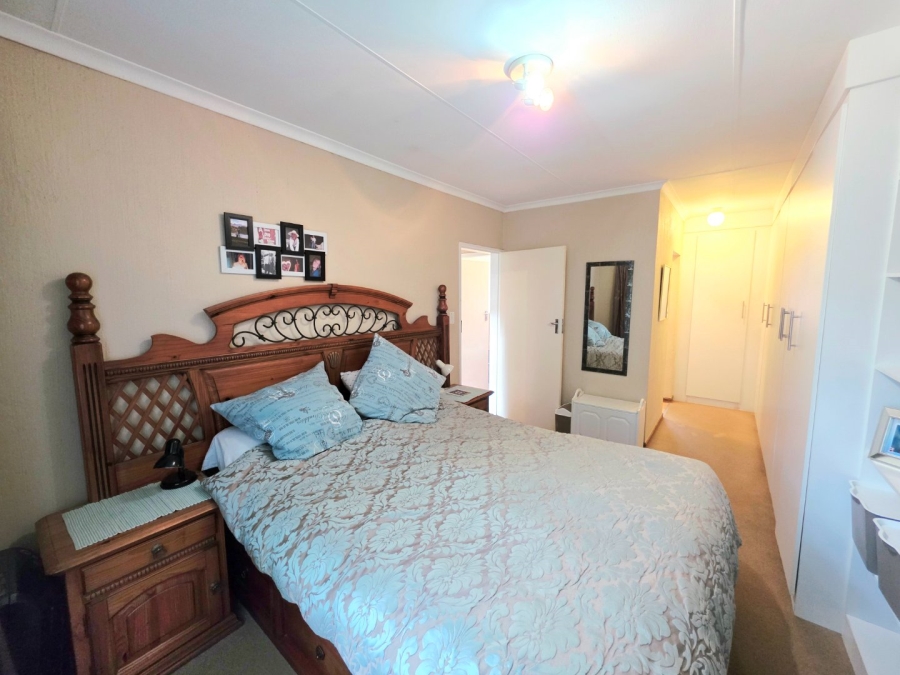2 Bedroom Property for Sale in Equestria Gauteng