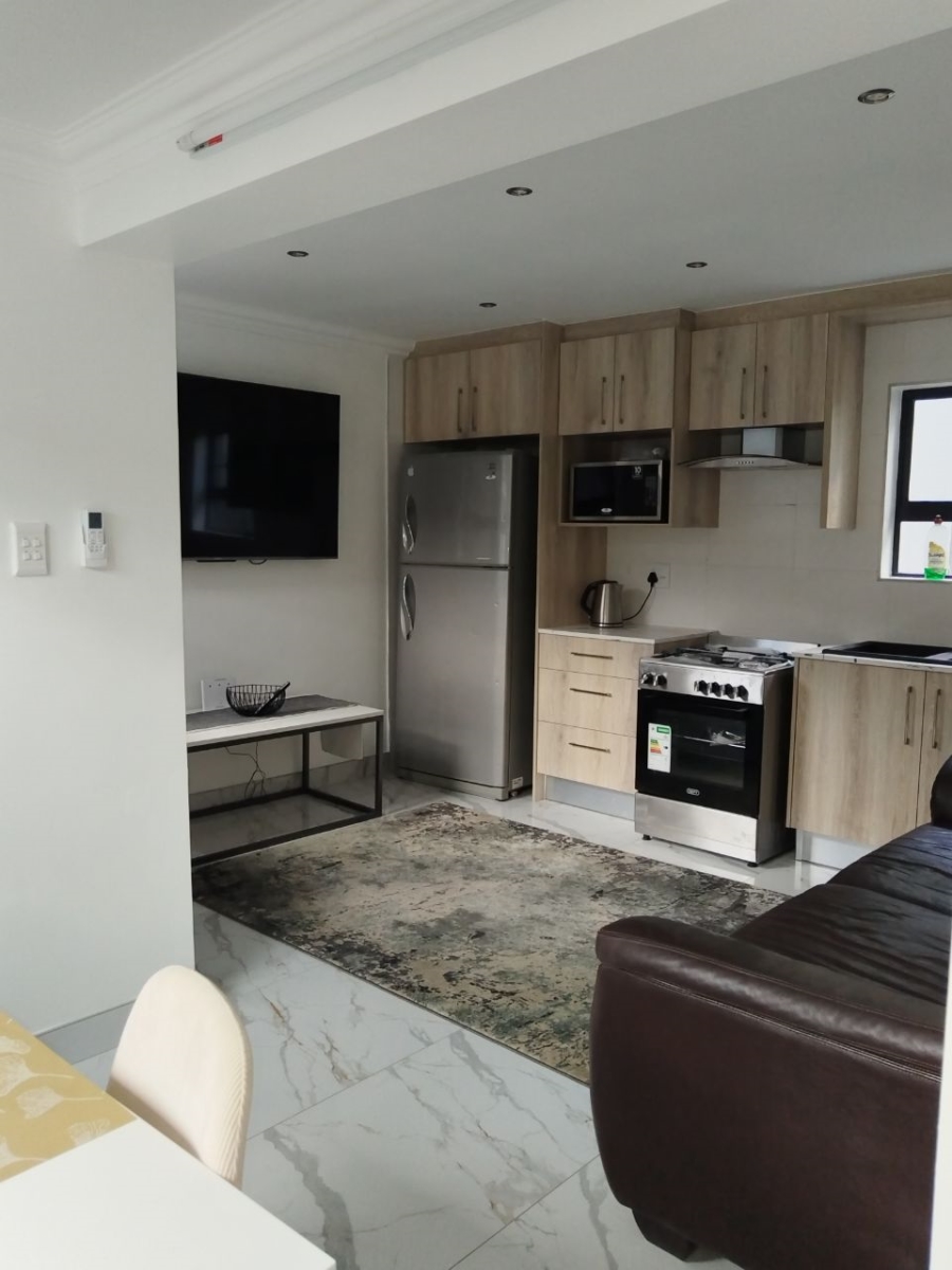 To Let 1 Bedroom Property for Rent in Fourways Gauteng