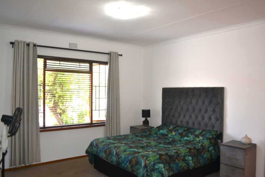 To Let 3 Bedroom Property for Rent in Bryanston Gauteng