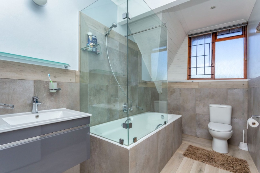 To Let 3 Bedroom Property for Rent in Bryanston Gauteng