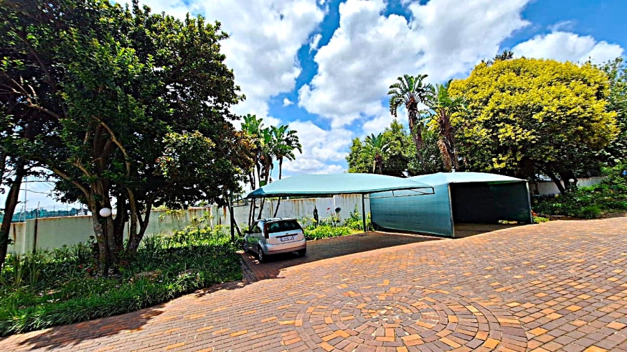 To Let 3 Bedroom Property for Rent in Bryanston Gauteng