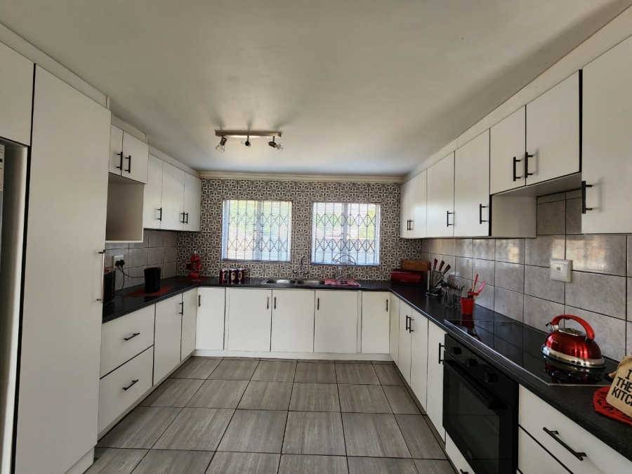 3 Bedroom Property for Sale in Daggafontein Gauteng