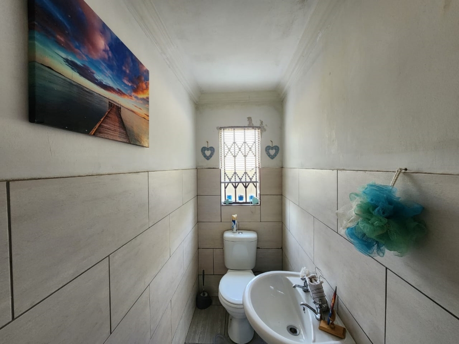 3 Bedroom Property for Sale in Daggafontein Gauteng