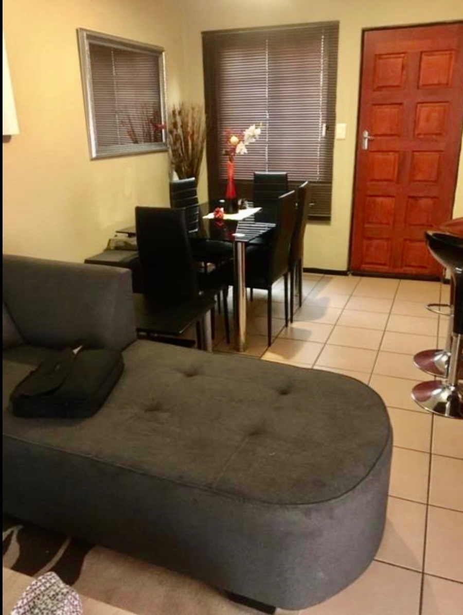 To Let 2 Bedroom Property for Rent in Halfway Gardens Gauteng