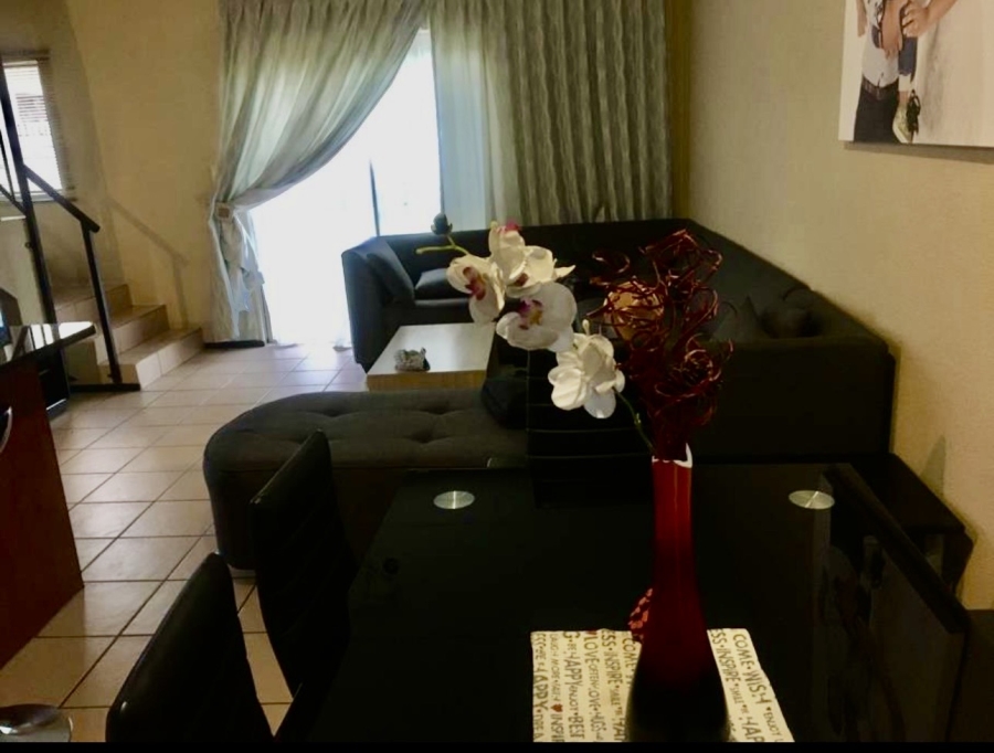 To Let 2 Bedroom Property for Rent in Halfway Gardens Gauteng