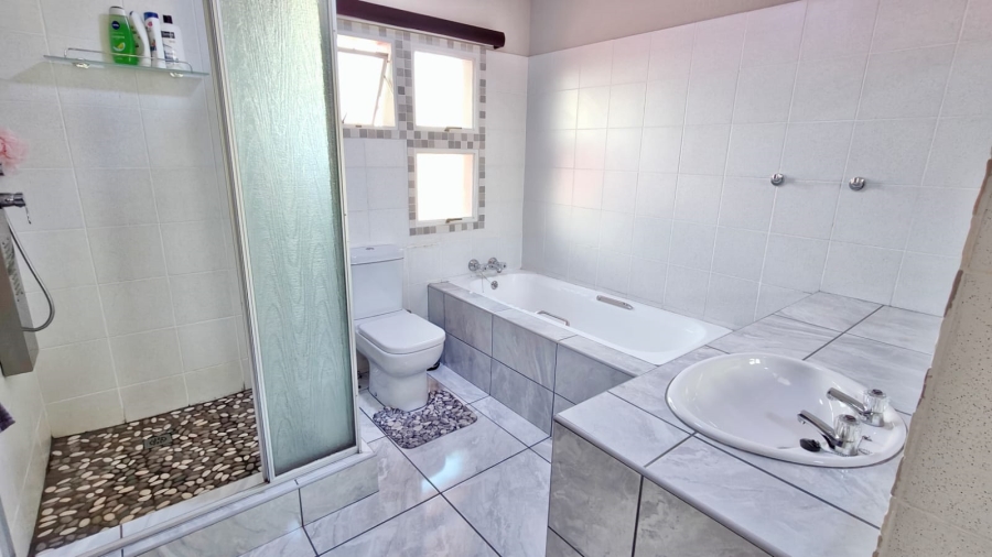 3 Bedroom Property for Sale in Vaal Marina Gauteng