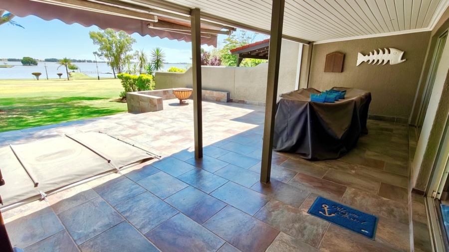 3 Bedroom Property for Sale in Vaal Marina Gauteng