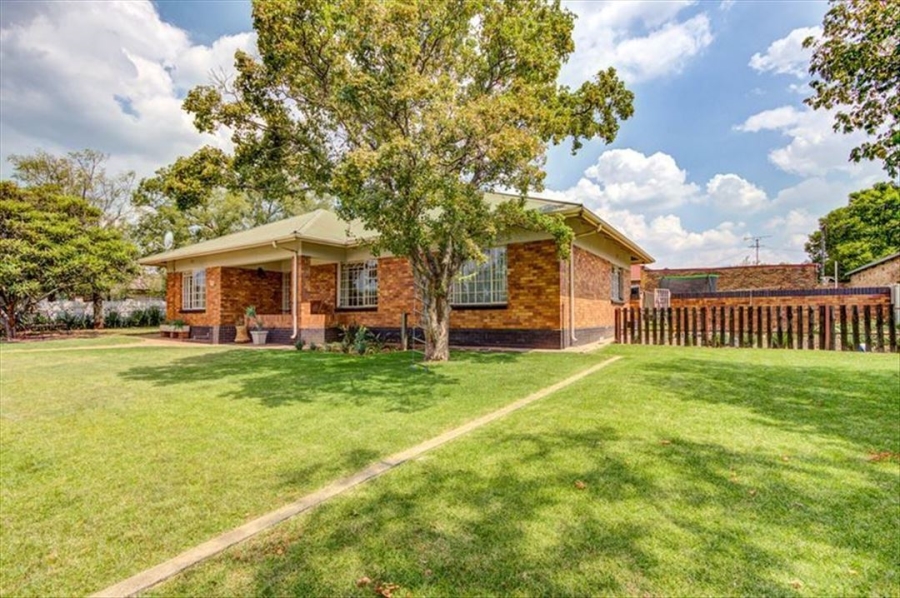 3 Bedroom Property for Sale in Cinderella Gauteng