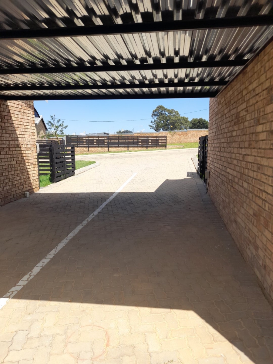 3 Bedroom Property for Sale in Groblerpark Gauteng