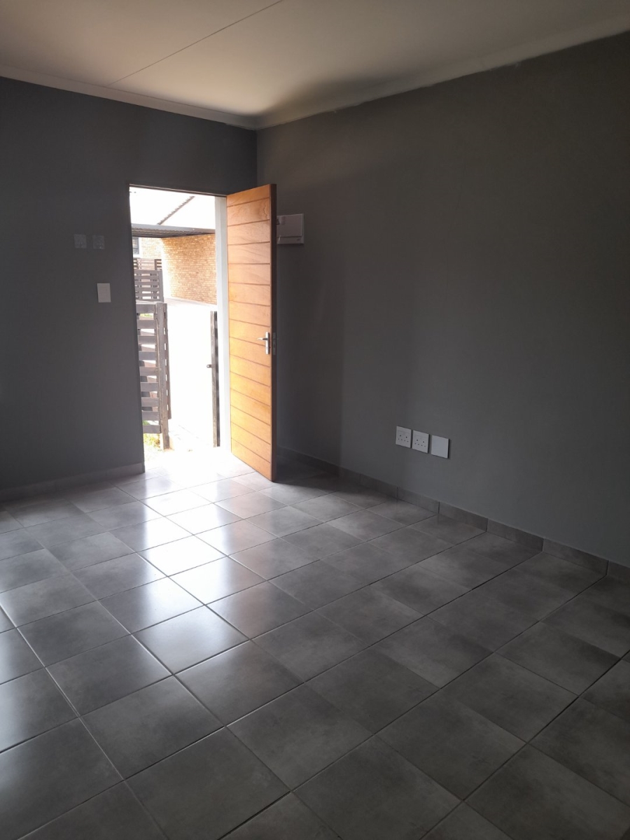 3 Bedroom Property for Sale in Groblerpark Gauteng